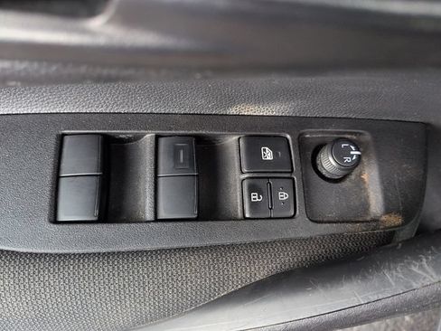 Certified 2025 Toyota Corolla LE FWD image 15