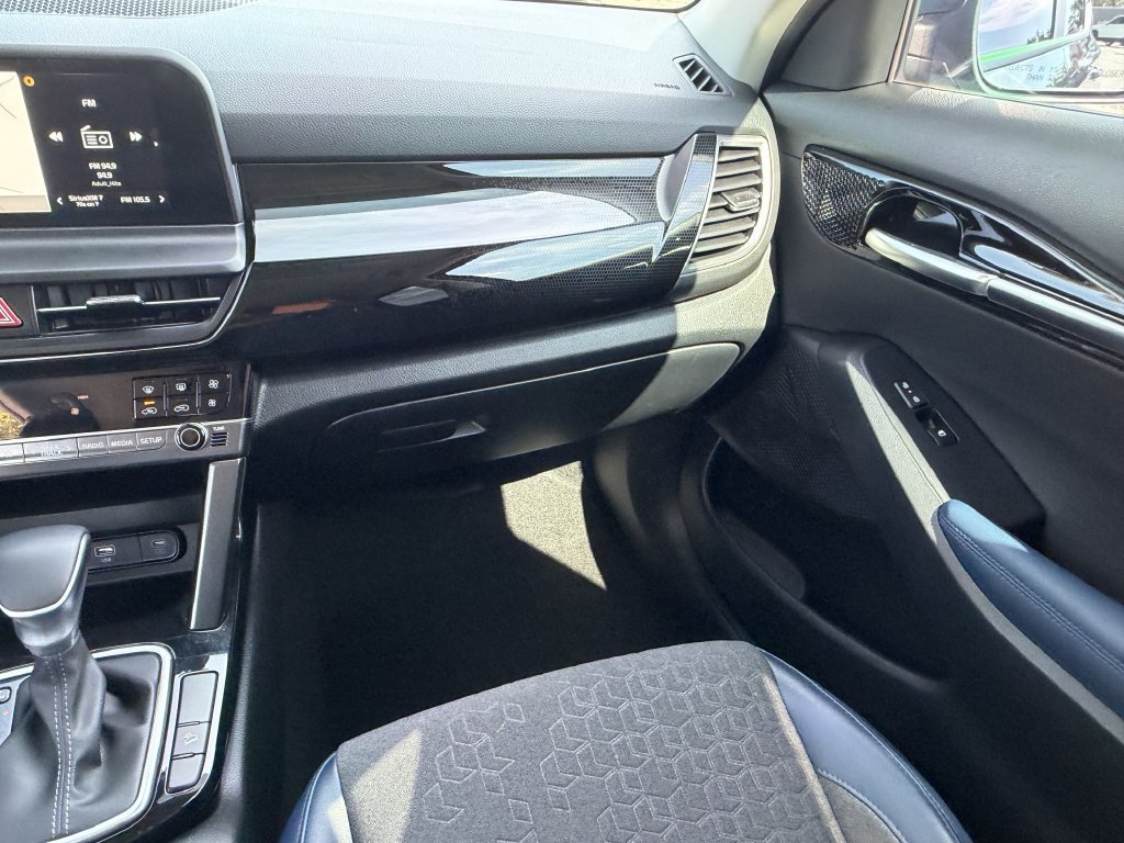 Certified 2025 Kia Seltos S FWD image 16