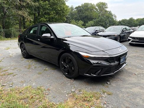 Certified 2026 Hyundai Elantra Sport FWD image 2