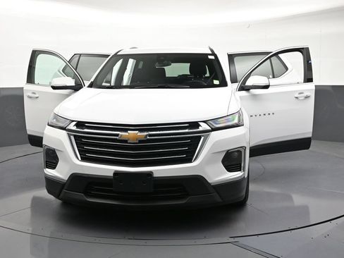 Certified 2023 Chevrolet Traverse LT AWD/4WD image 37
