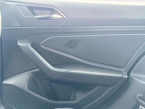 Used 2025 Volkswagen Jetta Sport image 15