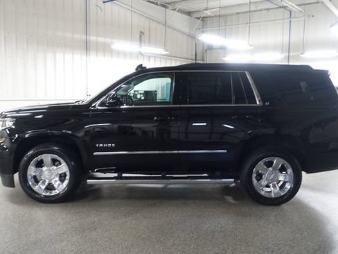 Used 2018 Chevrolet Tahoe LT w/ LT Signature Package AWD/4WD image 4