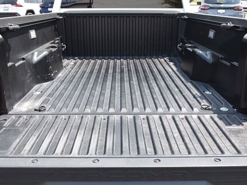 Used 2025 Toyota Tacoma SR RWD image 17