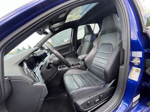 Used 2022 Volkswagen Golf R AWD/4WD image 10