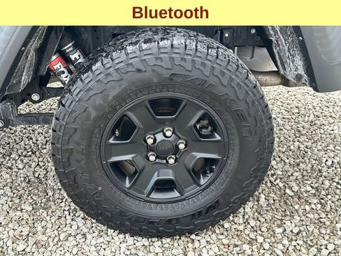 Used 2023 Jeep Gladiator Mojave w/ Cold Weather Group image 9