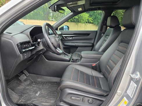 Used 2025 Honda CR-V Sport Touring image 9