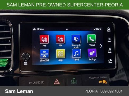 Used 2017 Mitsubishi Outlander SE image 14