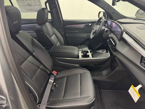 New 2026 Buick Enclave Sport Touring w/ Power Package FWD image 44