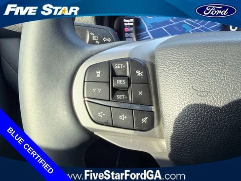 Used 2025 Ford Explorer Active w/ Active Comfort Package RWD image 18