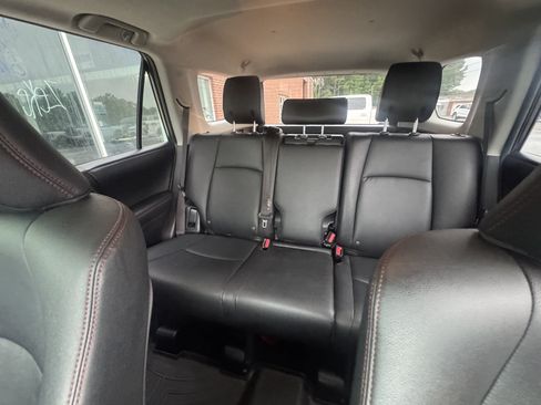 Used 2019 Toyota 4Runner TRD Off-Road Premium AWD/4WD image 8
