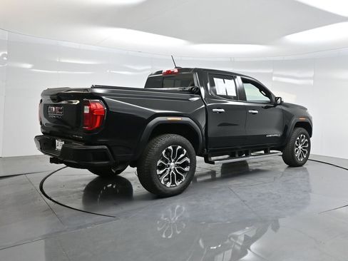 Used 2024 GMC Canyon Denali image 46