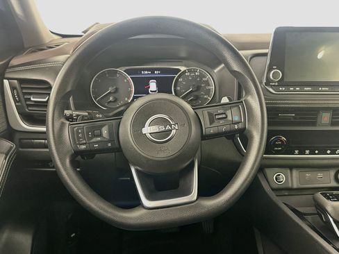 Used 2023 Nissan Rogue SV FWD image 18