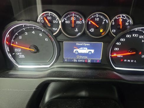 Used 2021 Chevrolet Silverado 1500 RST w/ Convenience Package II AWD/4WD image 2