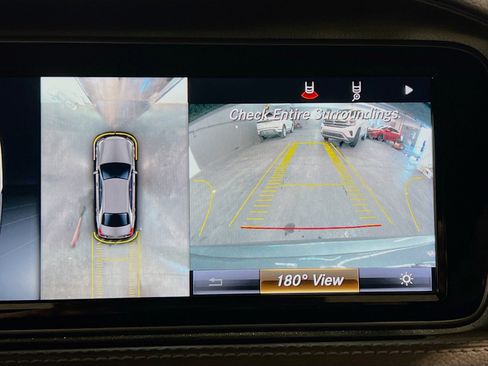 Used 2017 Mercedes-Benz S 550 Sedan w/ Premium Package image 10