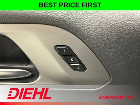 New 2027 Chrysler Pacifica Select w/ Family Tech Group FWD image 28