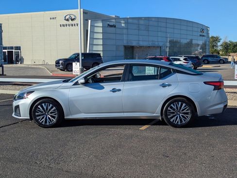 Certified 2023 Nissan Altima 2.5 SV image 3