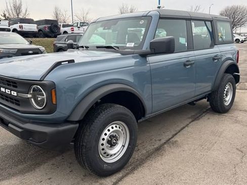 New 2025 Ford Bronco 4-Door AWD/4WD image 3