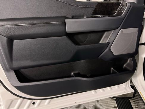 Used 2023 Ford F450 Lariat w/ Lariat Ultimate Package image 28