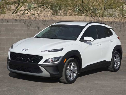Used 2022 Hyundai Kona SEL w/ Cargo Package image 5