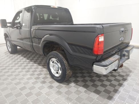 Used 2014 Ford F350 XLT w/ Snow Plow Prep Package AWD/4WD image 2