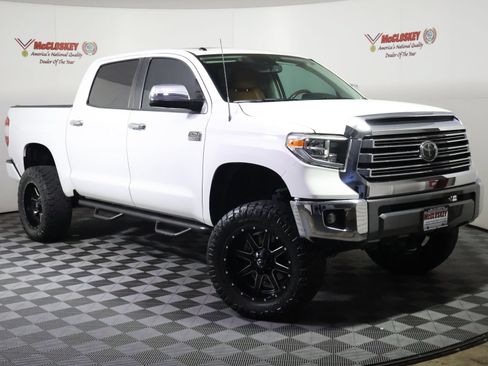 Used 2019 Toyota Tundra Platinum AWD/4WD image 3