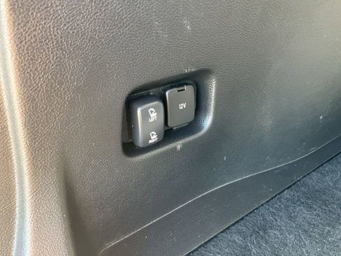 Used 2024 Ford Edge Titanium image 26