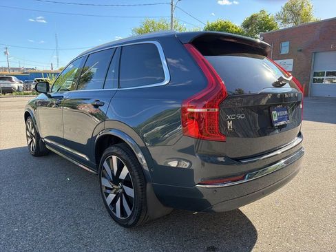 Used 2024 Volvo XC90 T8 Ultimate w/ Lounge Package AWD/4WD image 4