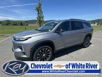 New 2025 Chevrolet Traverse LT w/ Sun and Wheel Package