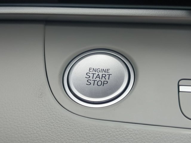 Used 2026 Hyundai Elantra Limited FWD image 27