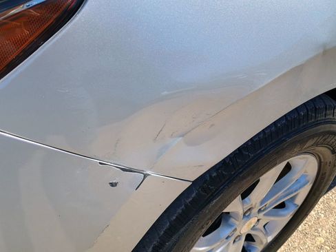 Used 2019 Chevrolet Equinox LT image 6