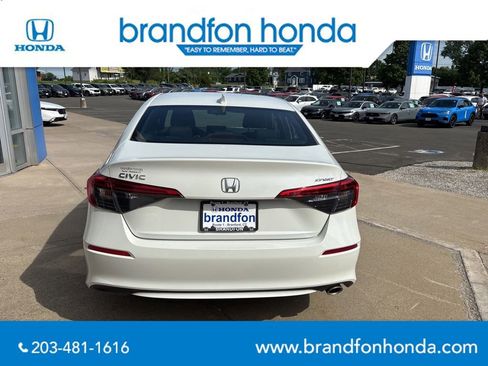 Used 2023 Honda Civic Sport image 5