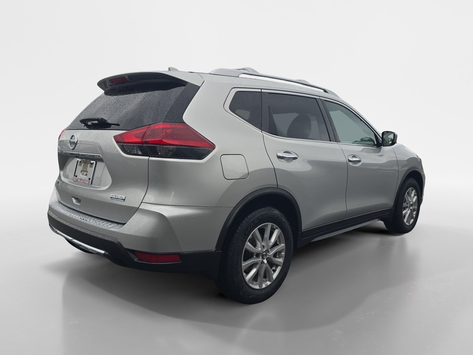 Used 2019 Nissan Rogue S w/ Special Edition Package FWD image 6