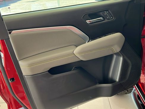 New 2026 Chevrolet Colorado ZR2 w/ Technology Package image 16