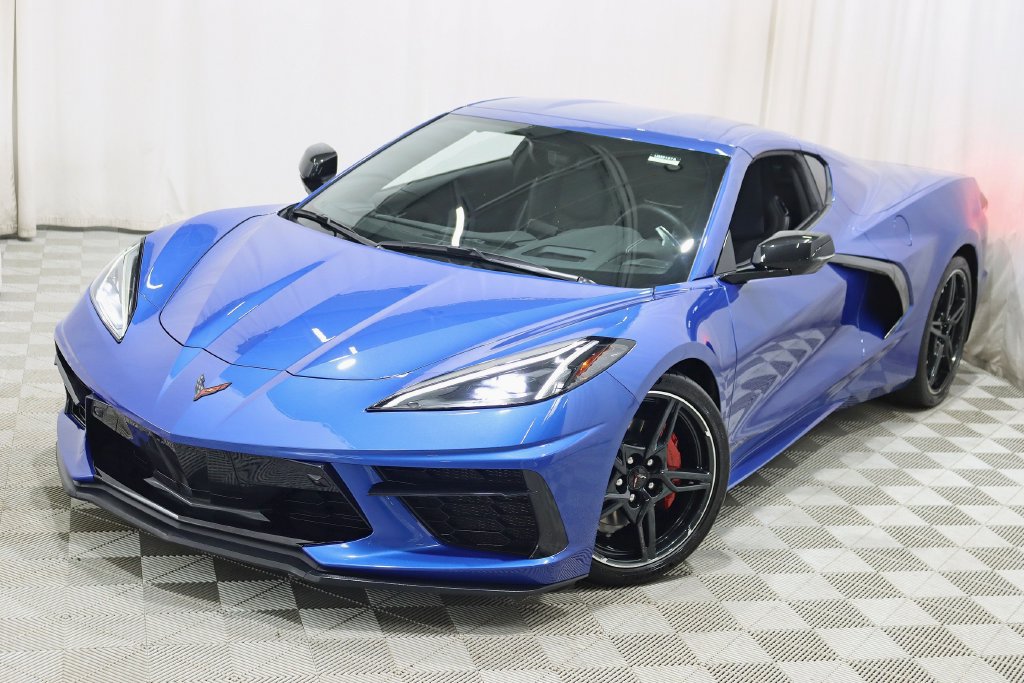 Used 2020 Chevrolet Corvette Stingray Preferred Cpe w/ 2LT Preferred Equipment Group RWD image 5
