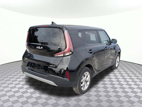 Used 2023 Kia Soul LX w/ Option Group 015 image 3