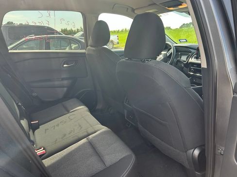 Used 2025 Nissan Rogue SV FWD image 4