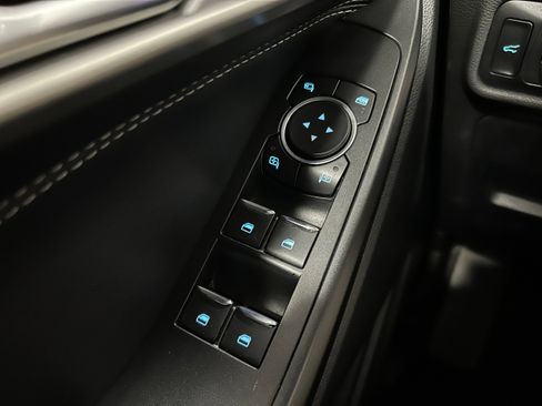 Used 2020 Ford Explorer Limited AWD/4WD image 24