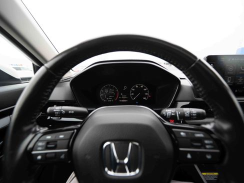 Used 2023 Honda CR-V EX-L image 15