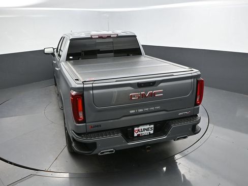 Used 2023 GMC Sierra 1500 AT4 w/ Technology Package AWD/4WD image 30