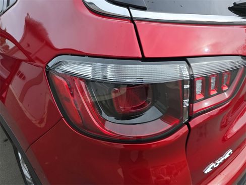 New 2026 Jeep Compass Latitude image 33