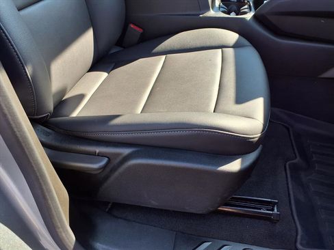 Used 2024 Chevrolet Colorado LT w/ LT Convenience Package III image 22