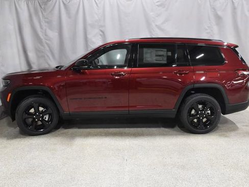 New 2025 Jeep Grand Cherokee L Altitude image 6