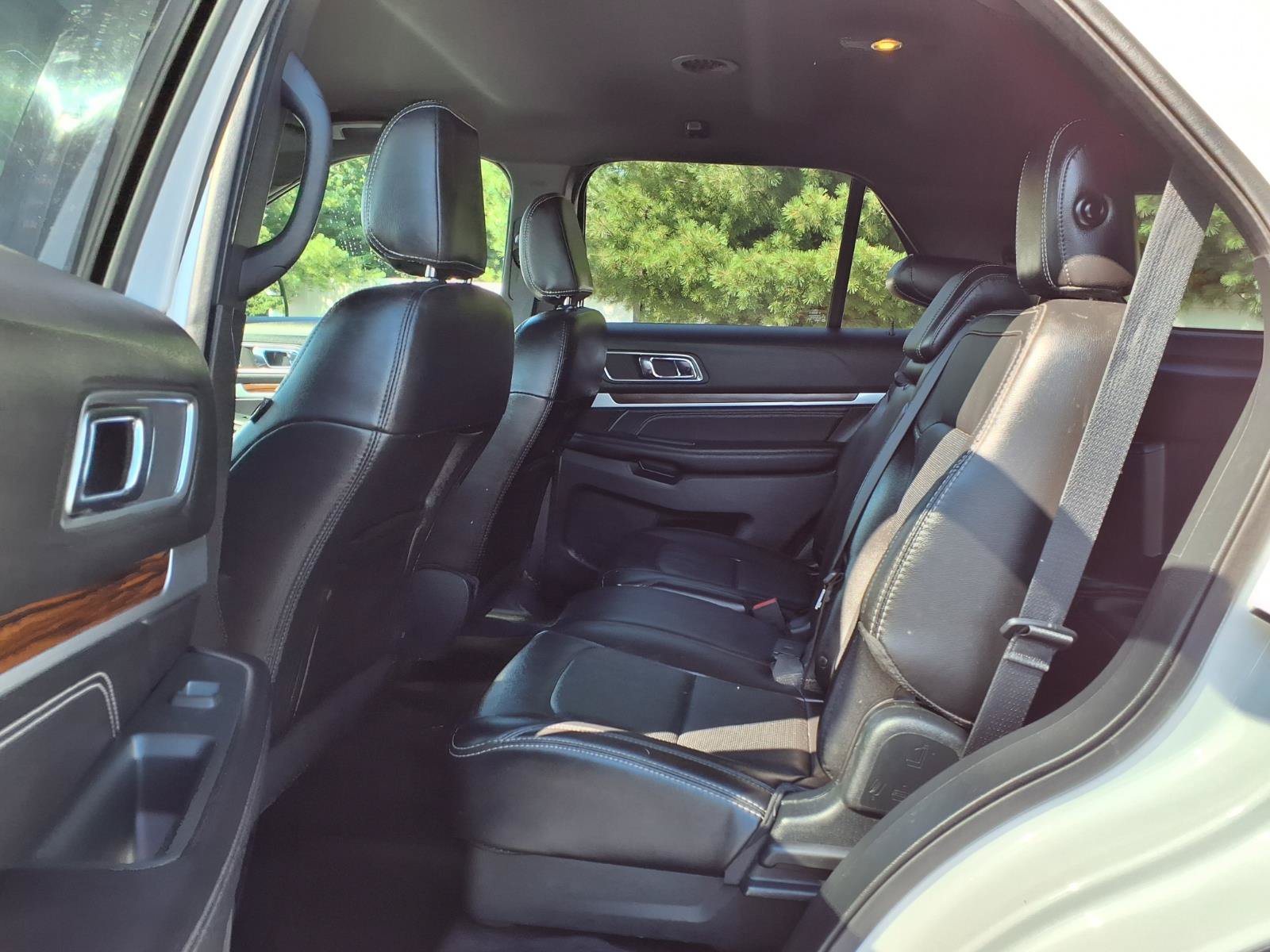 Used 2018 Ford Explorer Limited AWD/4WD image 24