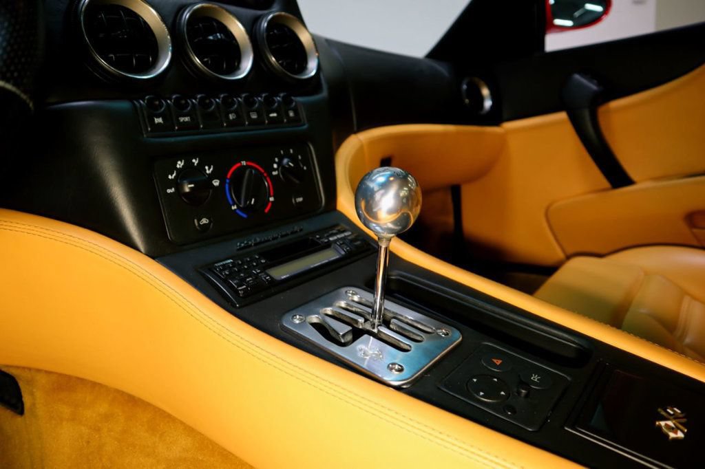 Used 1999 Ferrari 550 Maranello Coupe RWD image 29