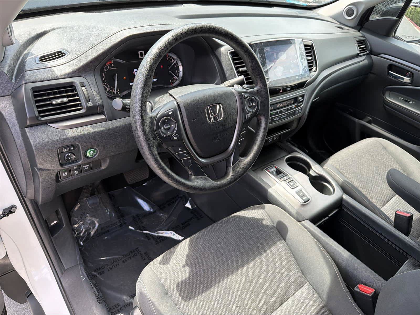 Used 2023 Honda Ridgeline Sport image 2