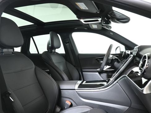 Certified 2025 Mercedes-Benz GLC 300 4MATIC image 25