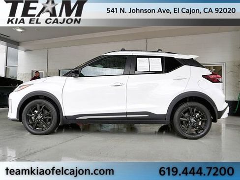 Used 2023 Nissan Kicks SR w/ Interior Electronics Package FWD image 6