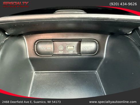 Used 2017 Kia Sorento LX image 40
