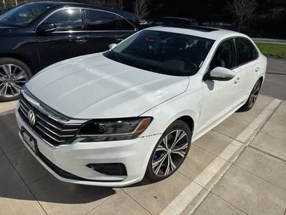 Used 2021 Volkswagen Passat 2.0T SE
