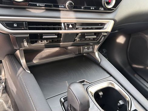 Certified 2026 Lexus RX 350 Premium Plus w/ Accessory Package (Z1) FWD image 27